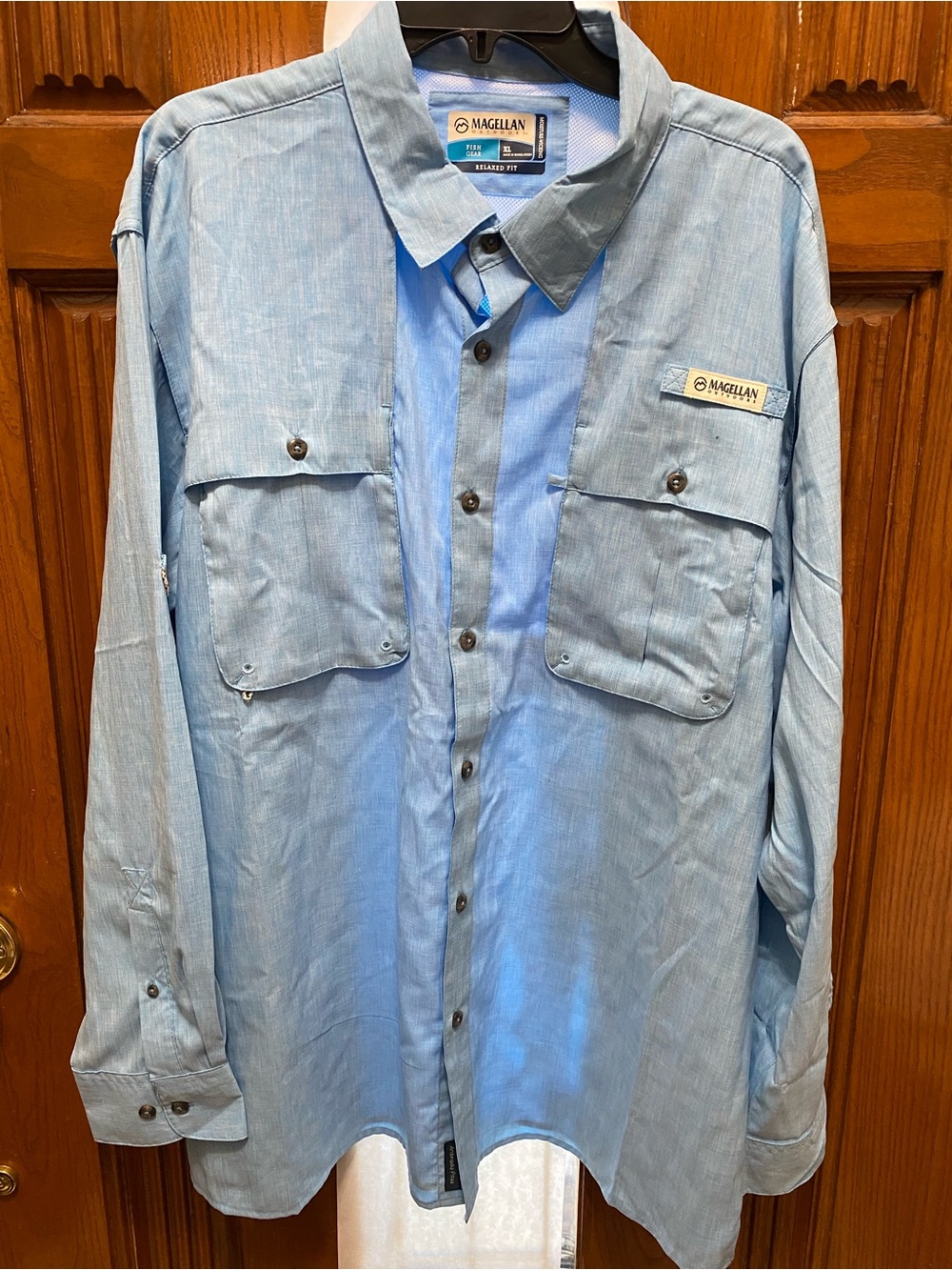 Magellan Outdoors Light Blue Button-Front Men’s Casual Shirt
